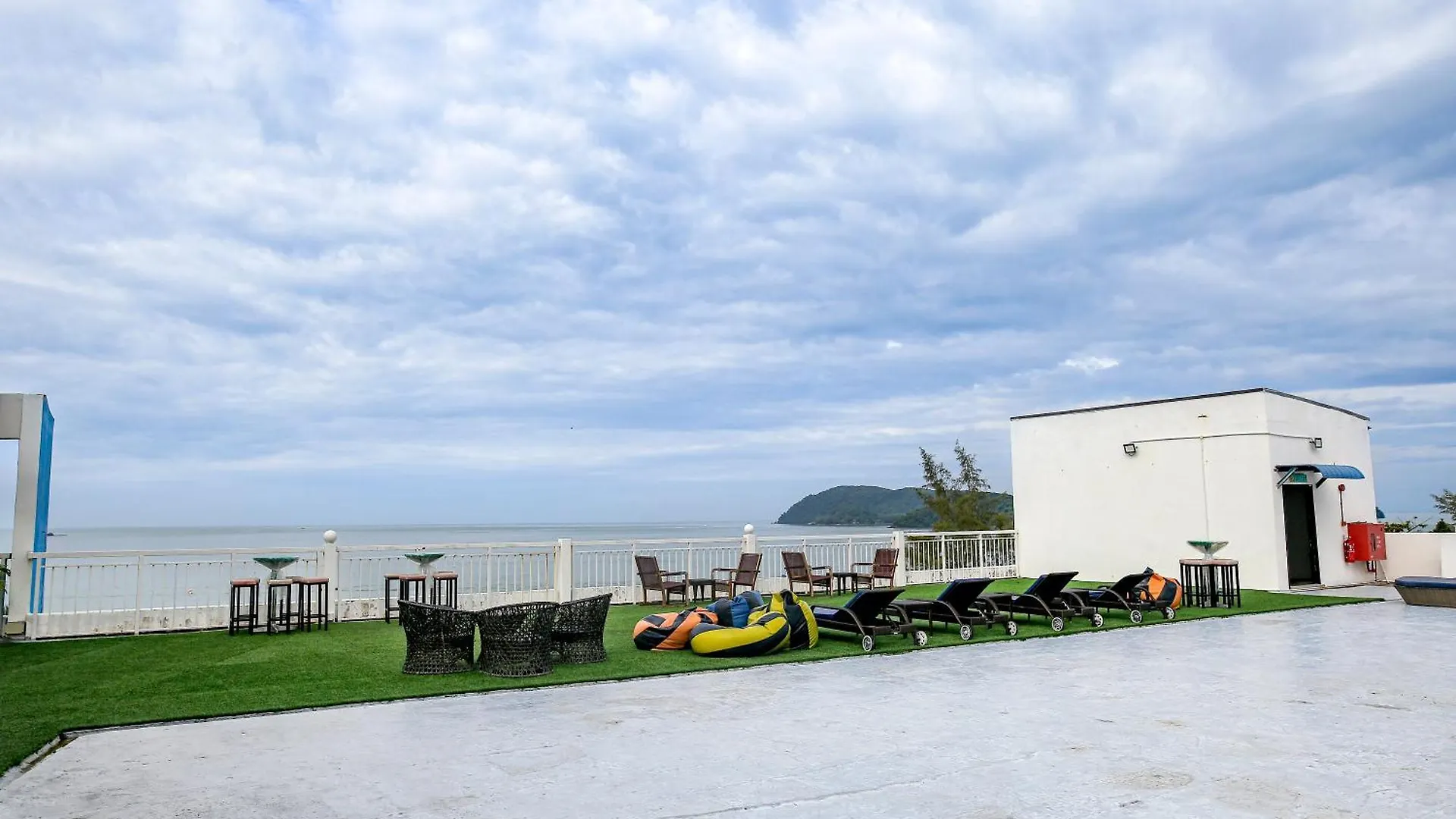 Langkapuri Resort Langkawi Pantai Cenang  3*, Pantai Cenang (Langkawi)